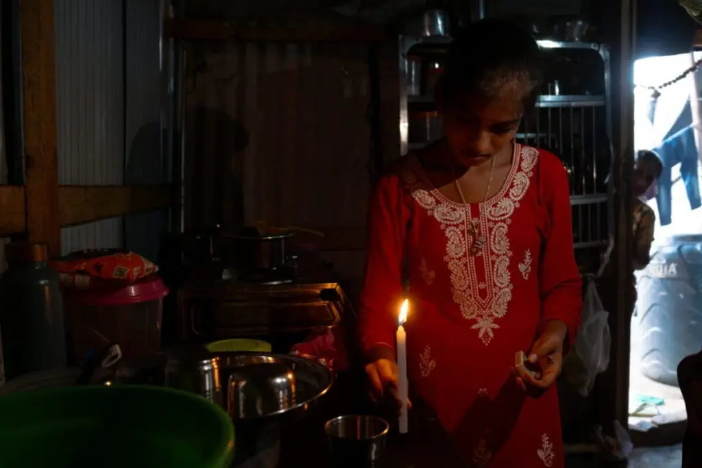 Mumbai informal settlements face heat crisis without reliable power