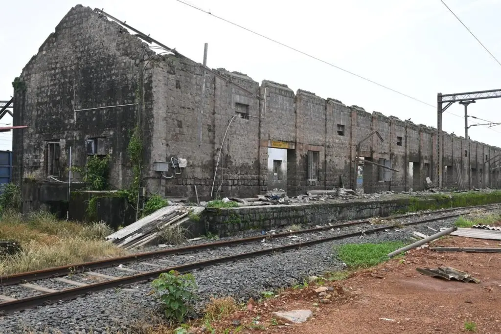 Southern Railway clears Bunder goods shed to build ballast yard