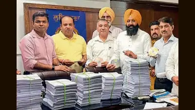 Hyderabad, Ludhiana issue notices to unmapped voters