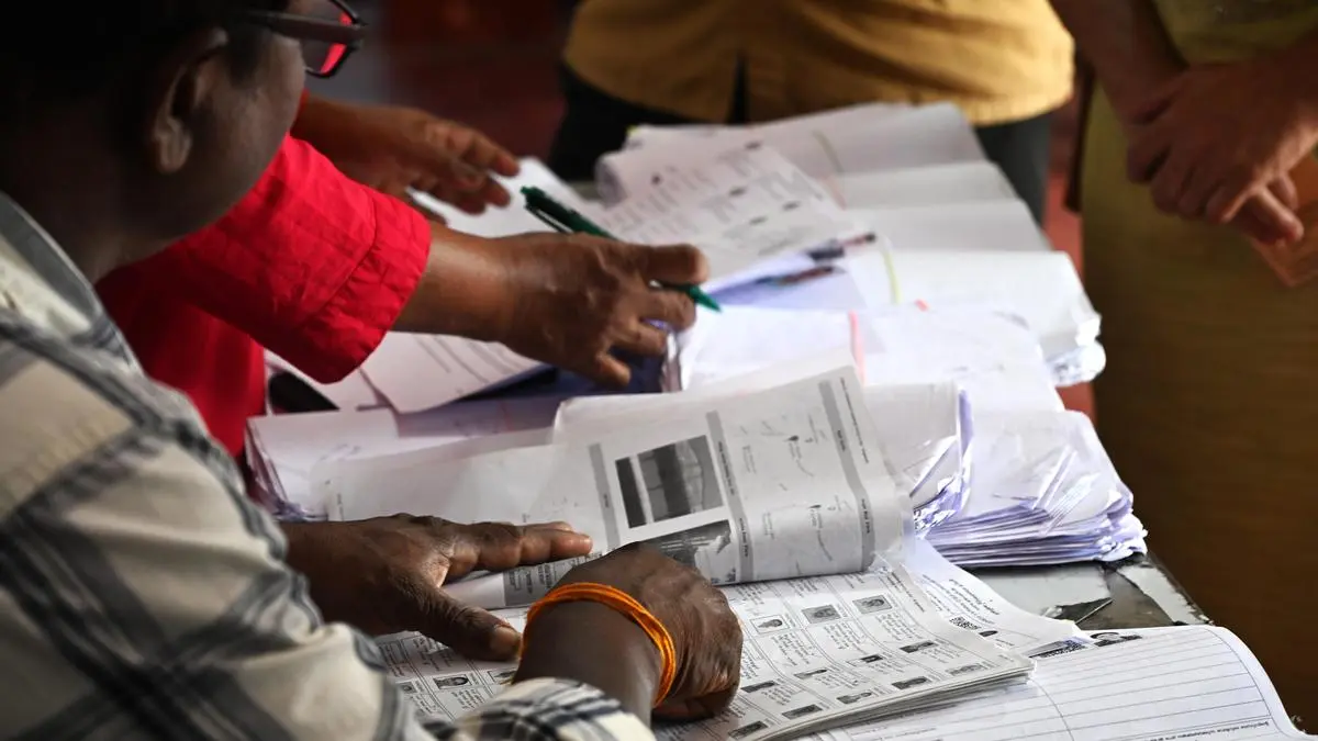 Over 2 crore voter forms uncollected in Maharashtra SIR drive