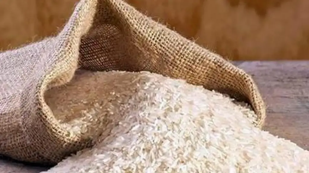 Govt fixes broken rice reserve price at Rs 2,100 per quintal