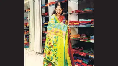 Payakaraopeta weavers struggle as saris find markets, not fair prices