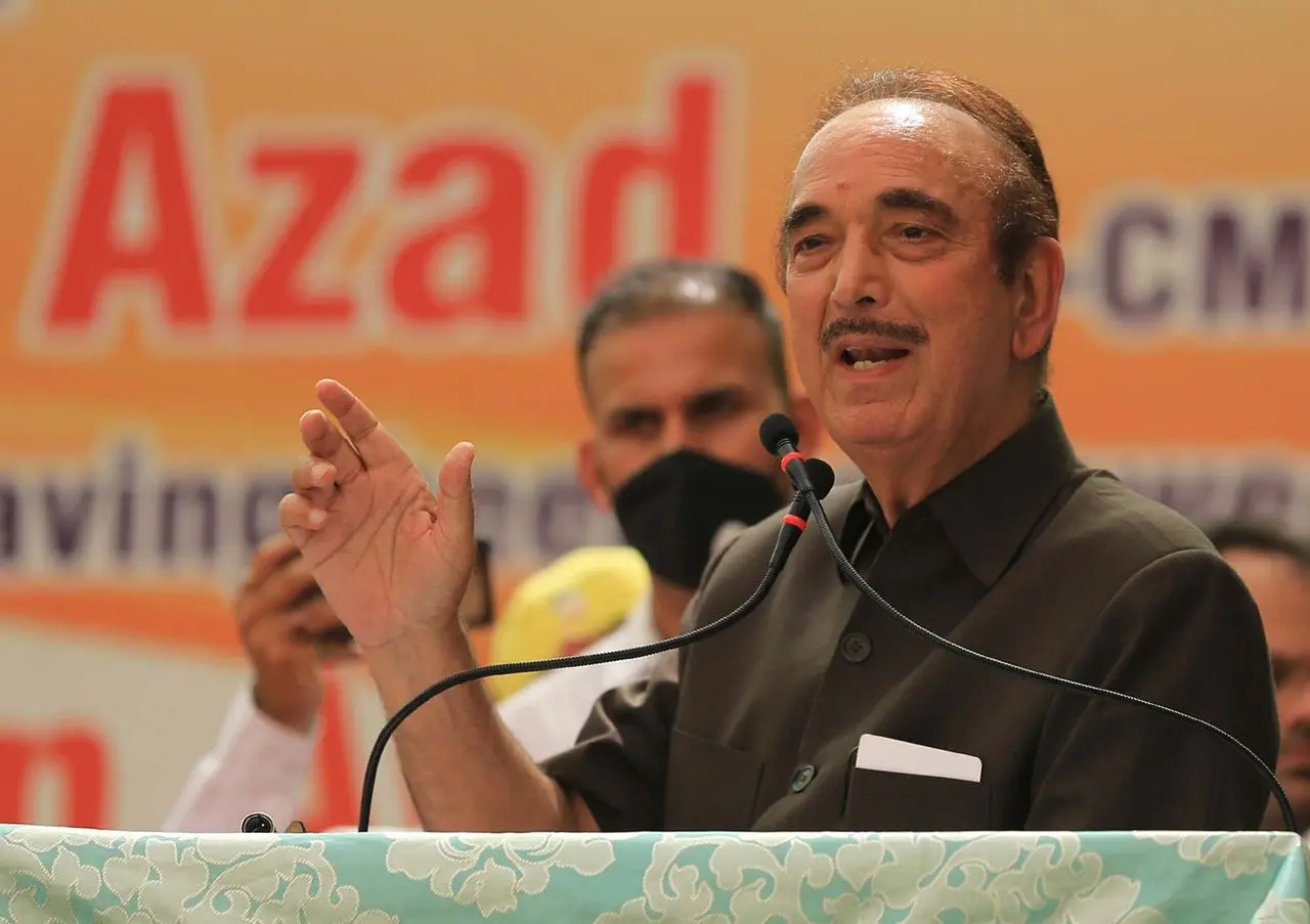 Azad condemns rape and murder of minor girl in Kishtwar