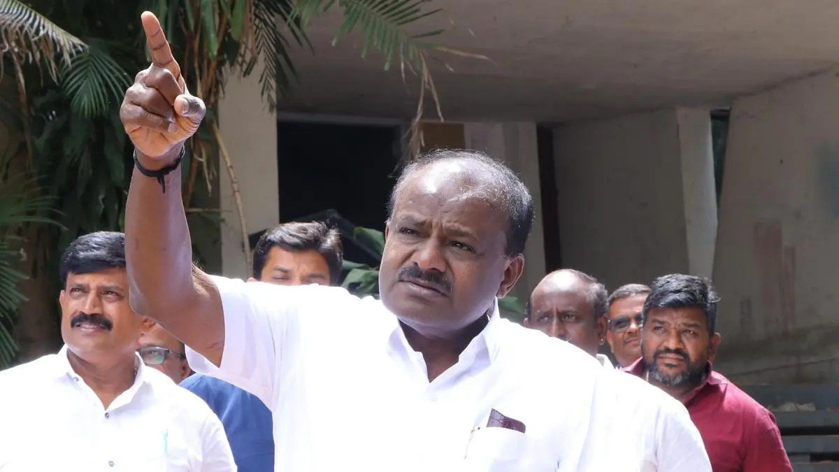 Vande Mataram row: Union Minister says debate unnecessary, Congress MP refuses to sing
