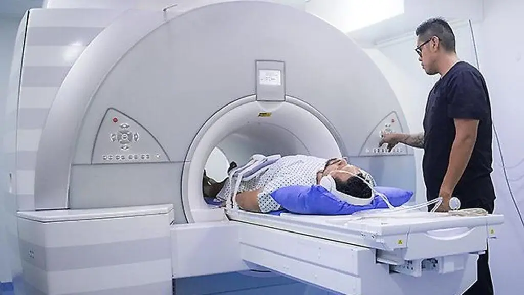 Routine spine imaging not needed for most back pain cases