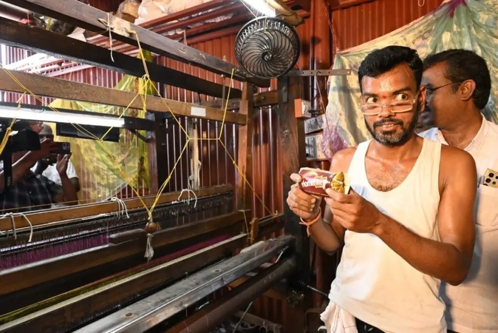 Telangana weaver creates matchbox-size saree in 170 minutes
