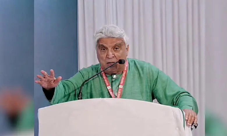 Javed Akhtar calls Zardari insensitive over Hindu remarks