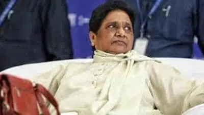 Mayawati slams SP over 'Pandit' in PDA, calls party chameleon