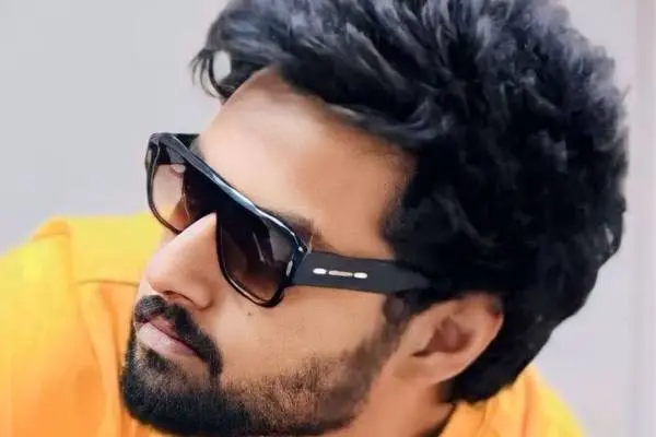 Mythri to produce Nandamuri Mokshagnya debut directed by Vassishta
