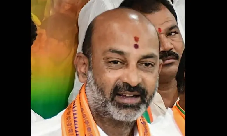Bandi Sanjay challenges AIMIM on Vande Mataram, targets Congress over ration cards