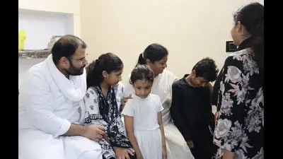 Samajwadi Party MLA Pallavi Patel visits Atiq Ahmed's family