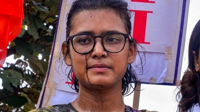Ink thrown at AISA leader Neha Bora during Jharkhand protest