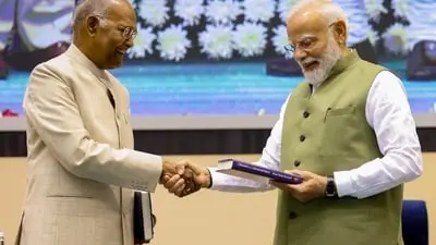 Modi recalls mother's loss at Kovind autobiography launch