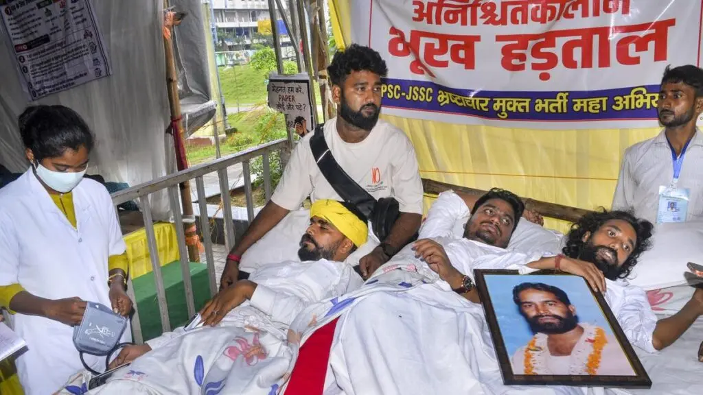 Jharkhand cancels JPSC exam, students firm on CBI probe