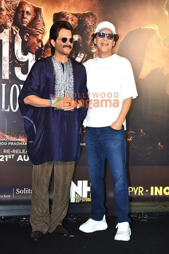 Anil Kapoor touches writer Kamna Chandra’s feet at 1942 re-release screening