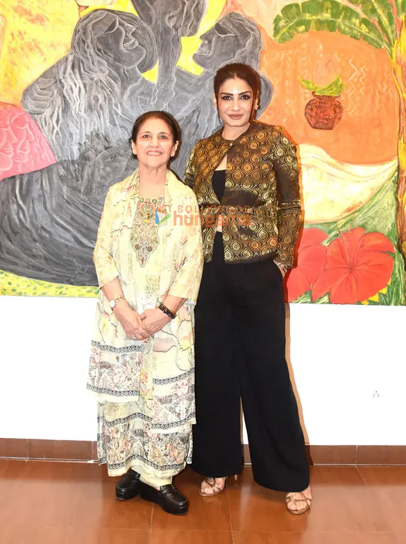 Raveena Tandon inaugurates veteran artist Kiran Chopra's exhibition