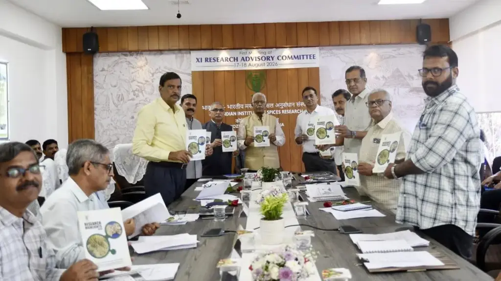 IISR inks MoU with Kannur farmer firm, launches AI apps for spices