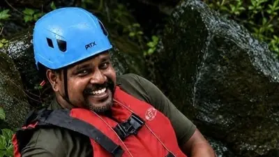 Kerala grants state honours, aid to flood hero Rajesh R
