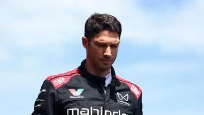 Formula E title race down to wire with three drivers within five points