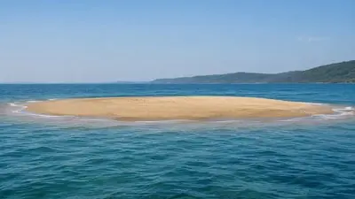 Seagull Island in Maharashtra visible only 30 minutes daily at low tide