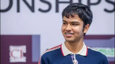 Indian-origin teens Bodhana, Shreyas win British chess titles