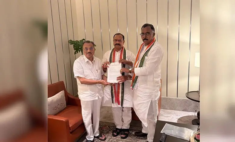 TPCC panel recommends action against Konda Surekha