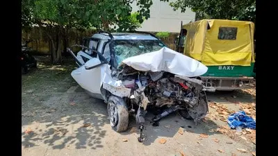 Six injured as car hits concrete barriers at Gurugram chowk