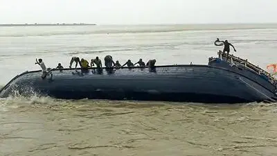 Boat capsizes in Ganga in Bihar, two labourers missing