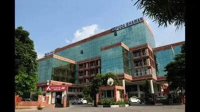 Sector 67 residents seek three-floor cap on clubbed commercial plots