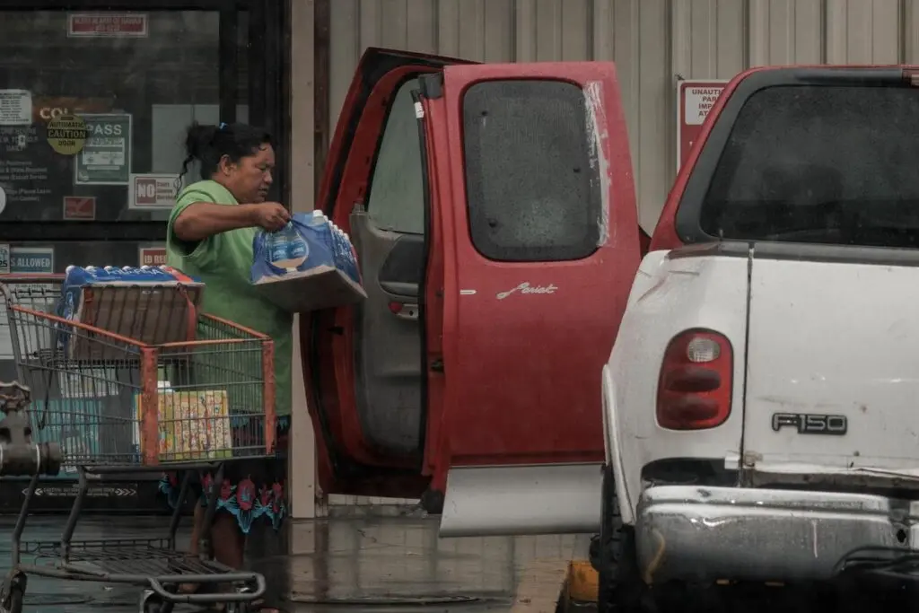 Hurricane Lala hits Hawaii’s Big Island, 40,000 without power