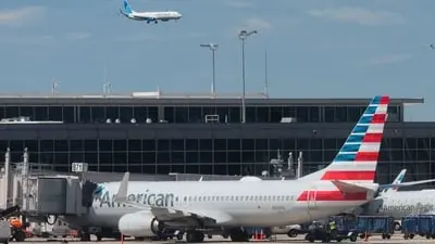 Two American Airlines Jets Share Flight Number Near Phoenix