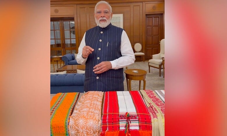 Modi urges Gen Z to promote handloom in Instagram reel