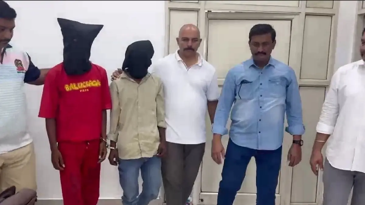 Two chain snatchers arrested in Kalyan, gold worth Rs 2.45 lakh recovered