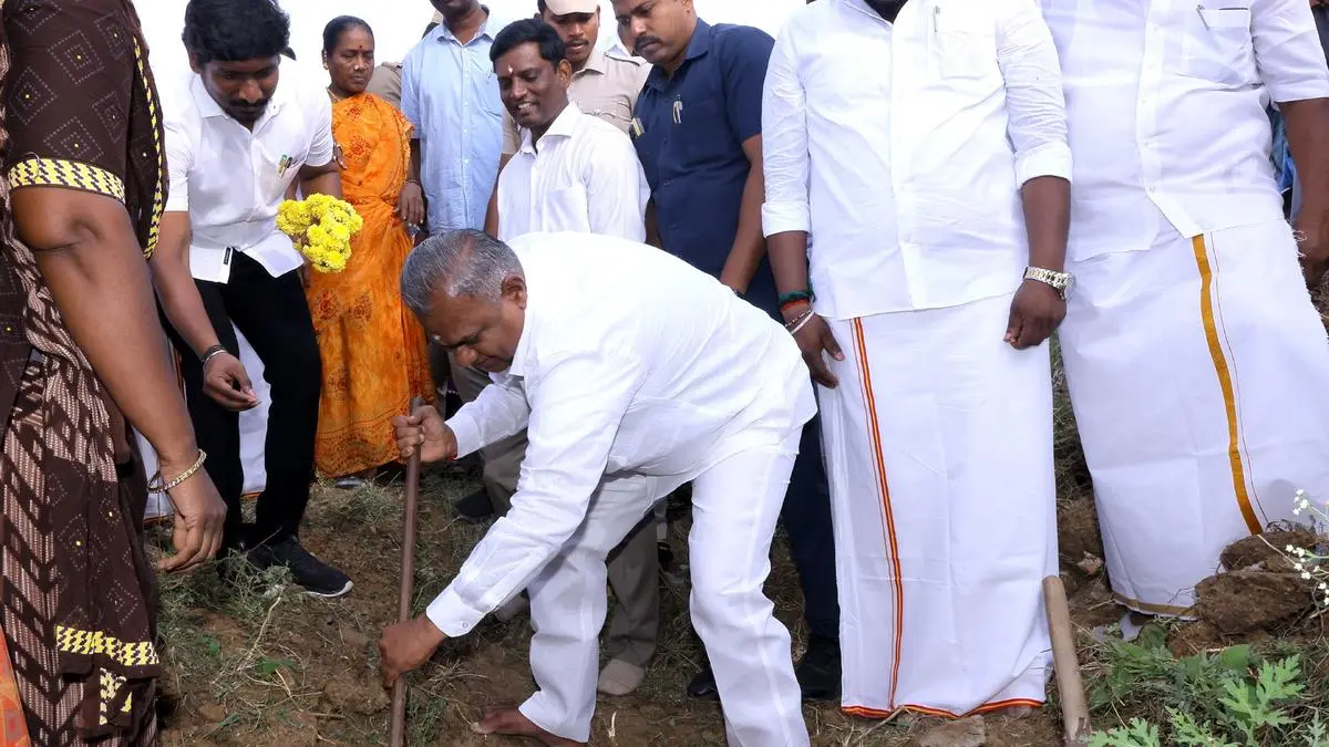 Chengalpattu waterbody desilting work begins under rural scheme