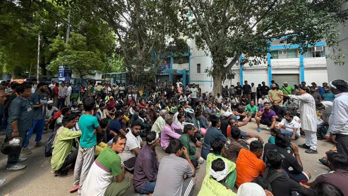 Delhi sanitation workers protest murder, demand ₹1 crore compensation