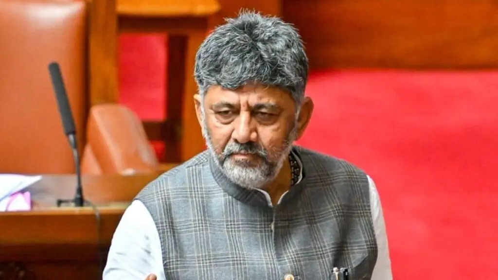 Karnataka CM seeks EC extension for voter roll revision