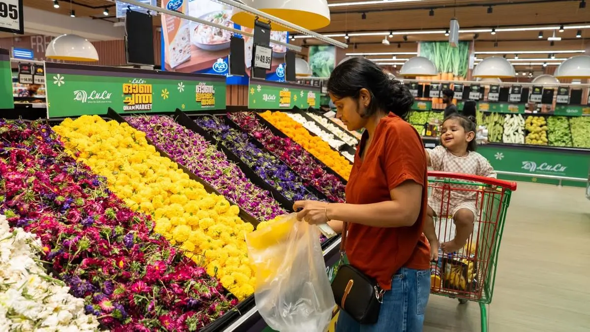 LuLu flies 10,000 tonnes of Indian flowers to Gulf for Onam