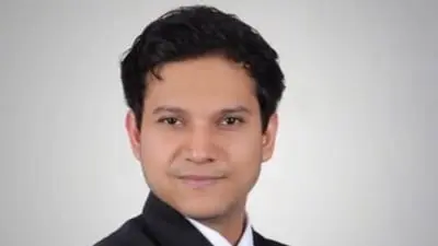 IIT grad leaves investment banking for ISB leadership programme