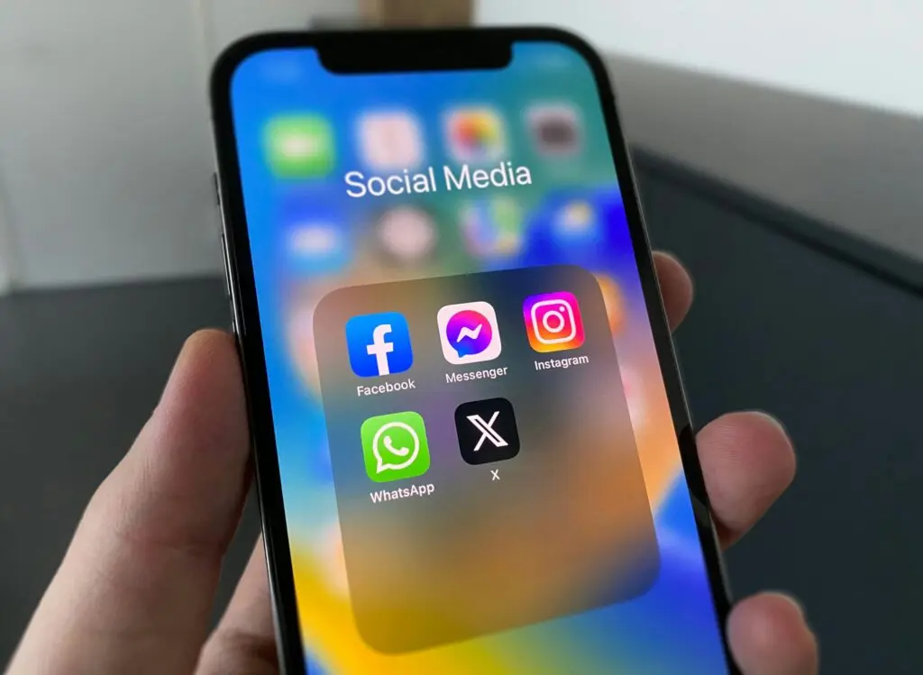 France's top court strikes down social media ban for under-15s