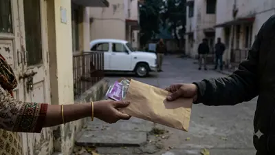 CBI arrests I&B official in Rs 10 lakh bribery case