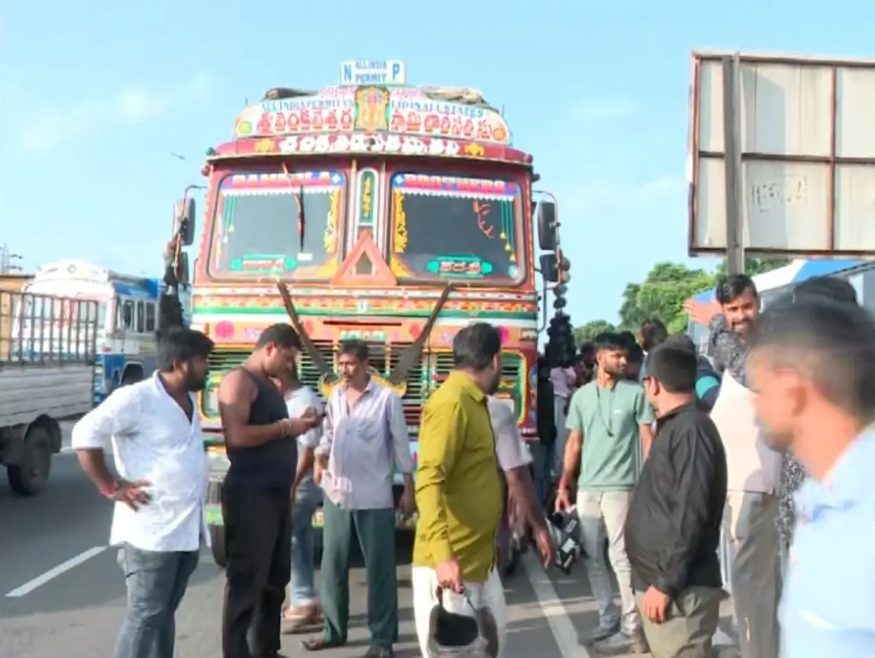 Four killed, 7 injured in three Odisha road accidents