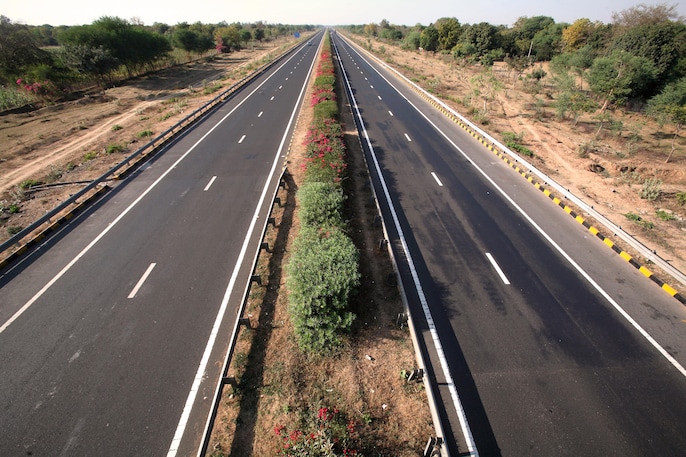 NHAI Suspends Toll After Kanpur-Lucknow Expressway Damage