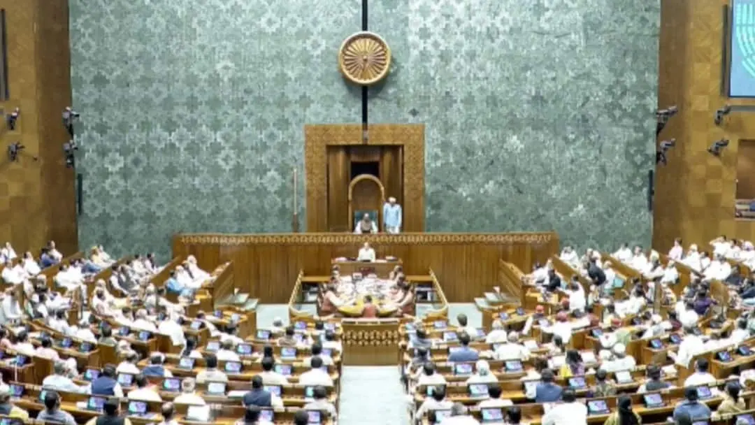 Lok Sabha Secretariat issues notices to 20 rebel TMC MPs