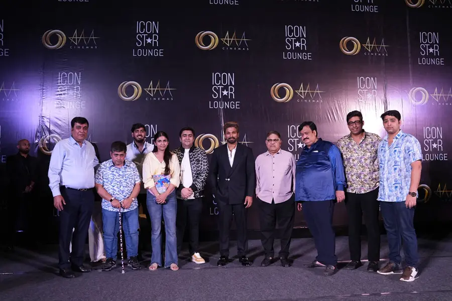 Allu Arjun opens AAA Cinemas in Vizag with India's first LED screen