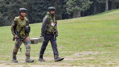 Parliament panel calls for integrated security at all major J&K tourist sites