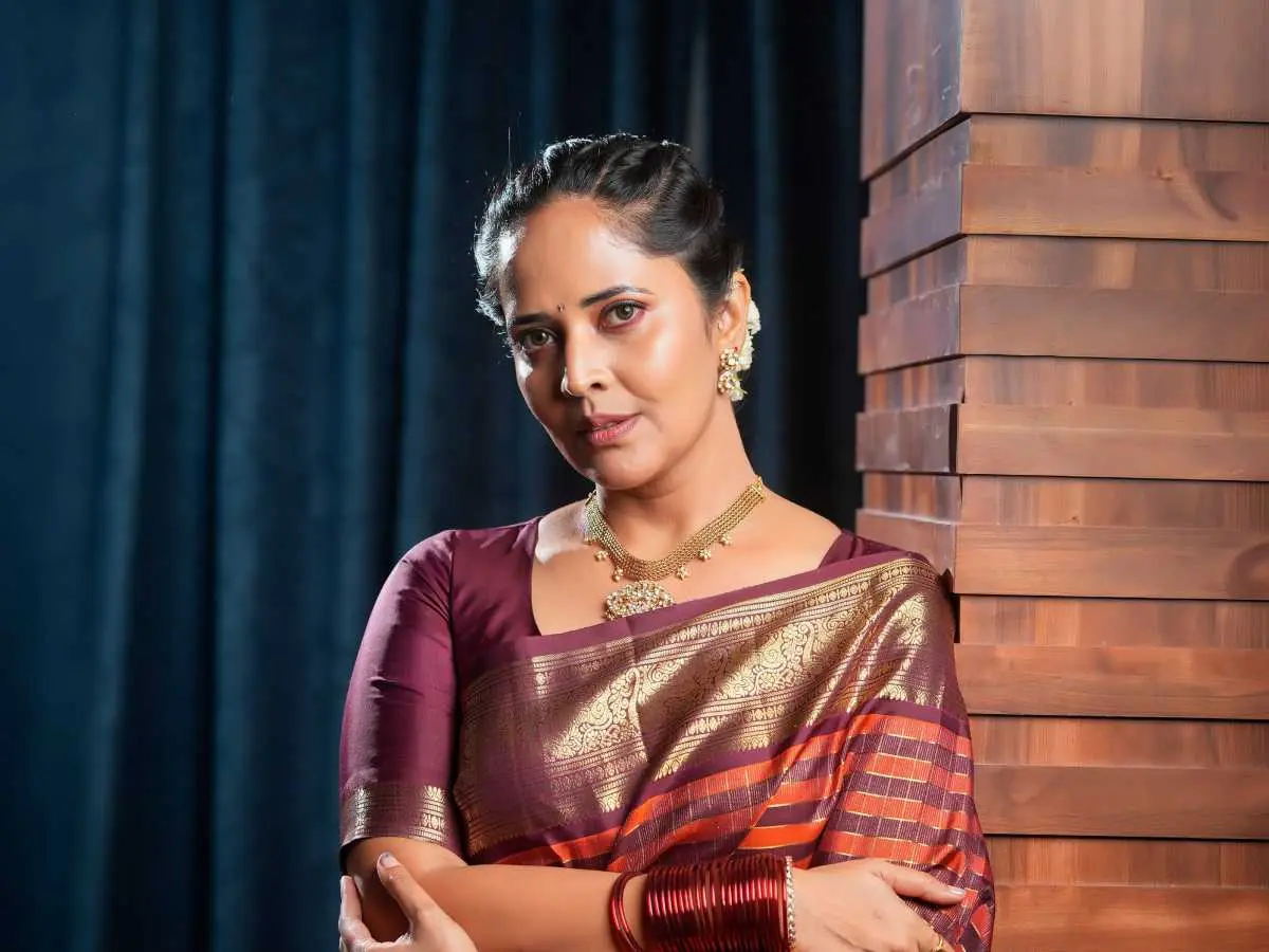 Anasuya Bharadwaj questions widow tradition of bindi and bangles