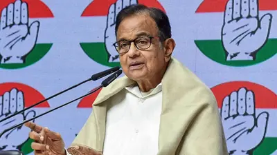 Congress backs 25-year freeze on 543 Lok Sabha seats