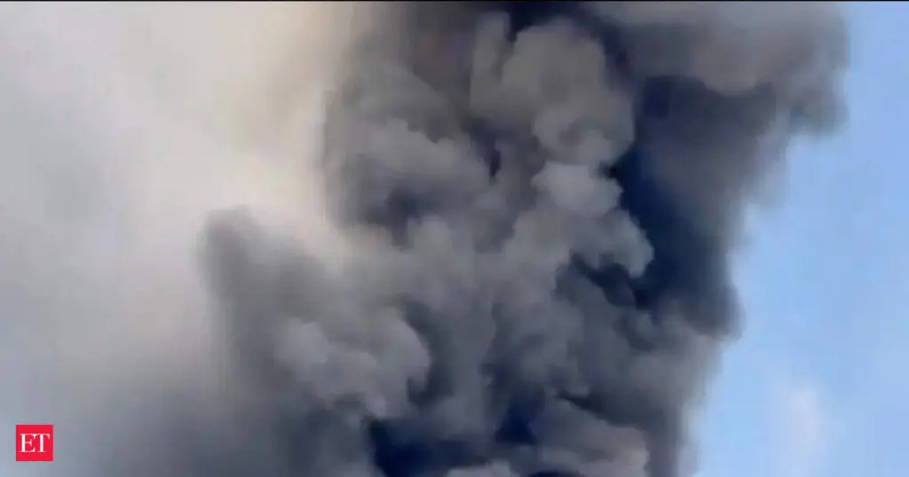 Sulphur fire forces evacuation in Adelaide industrial area