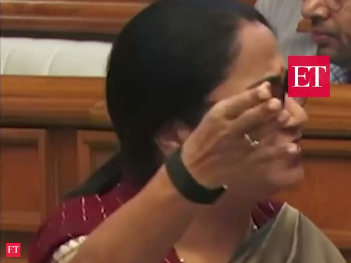 Delhi CM Rekha Gupta rebukes MLA for improper clothing in Assembly