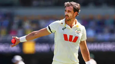 Starc breaks left-arm Test record; Bangladesh restrict Australia to 198